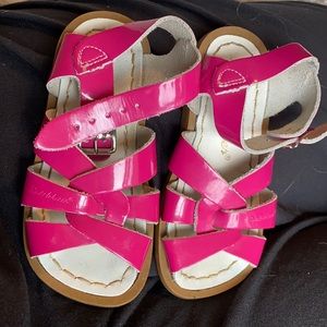 Hoy Salt Water Sandal Toddler 7 Pink